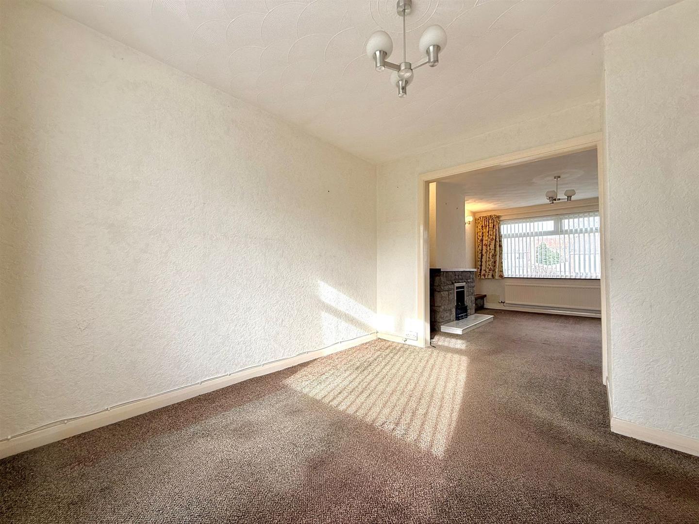 Springfield Avenue, Upper Killay, Swansea, SA2 7HW